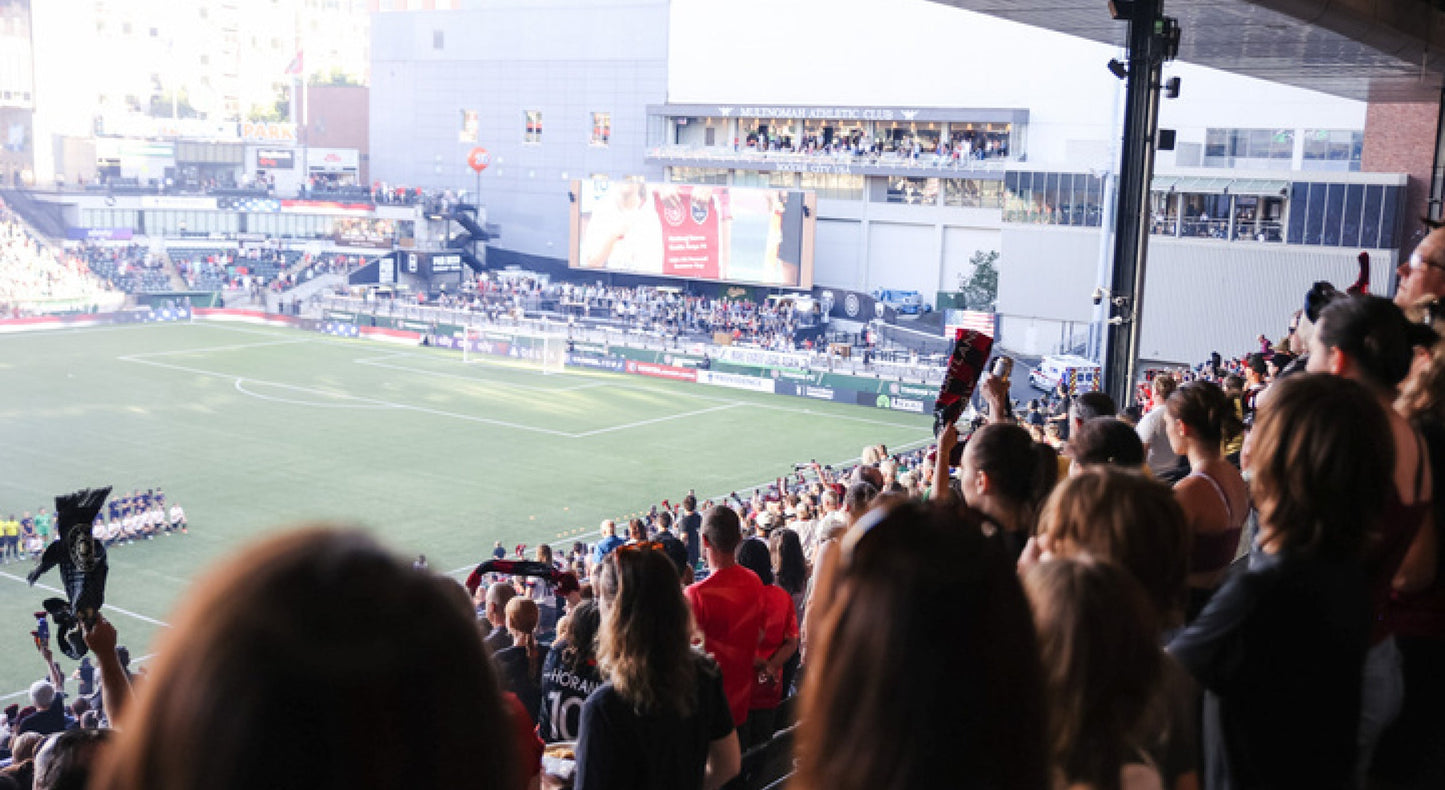 LESBIAN CULTURE CLUB'S FIRST SOLD OUT EVENT: THORNS GAME RECAP-Lesbian Culture Club